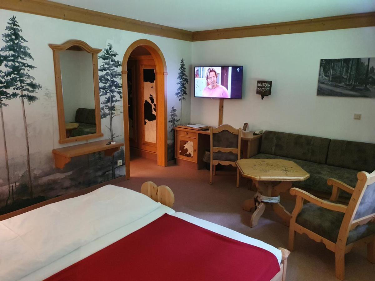 Hotel Und Restaurant Koehlerhuette - Fuerstenbrunn Beierfeld Esterno foto