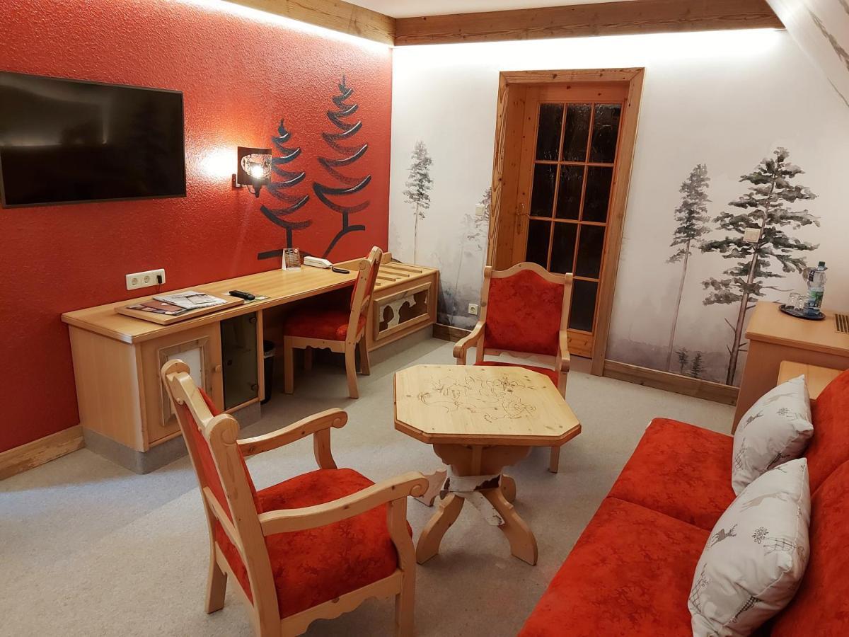 Hotel Und Restaurant Koehlerhuette - Fuerstenbrunn Beierfeld Esterno foto